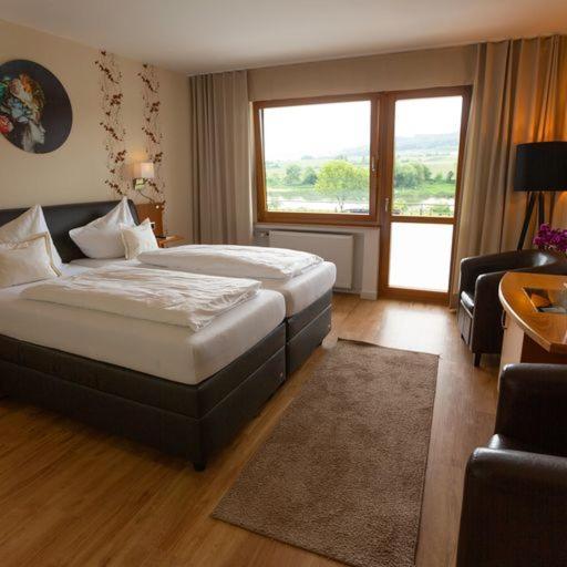 Hotel Zehnthof Urzig Bagian luar foto