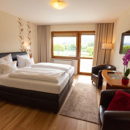Hotel Zehnthof Urzig Bagian luar foto