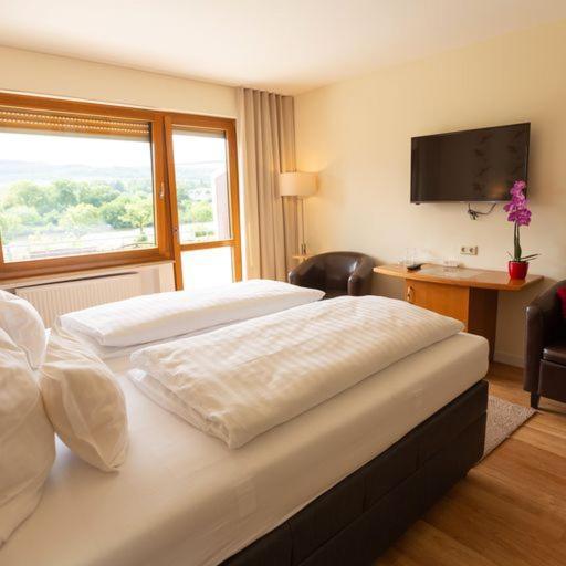Hotel Zehnthof Urzig Bagian luar foto