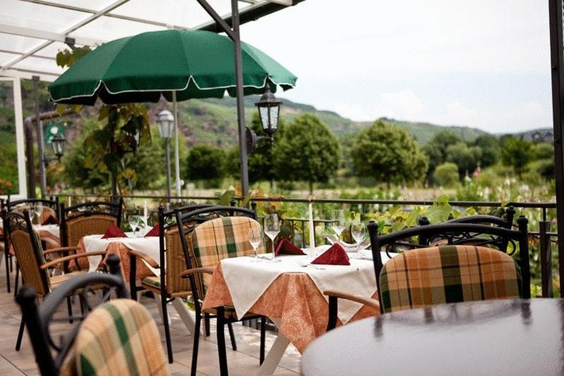 Hotel Zehnthof Urzig Bagian luar foto